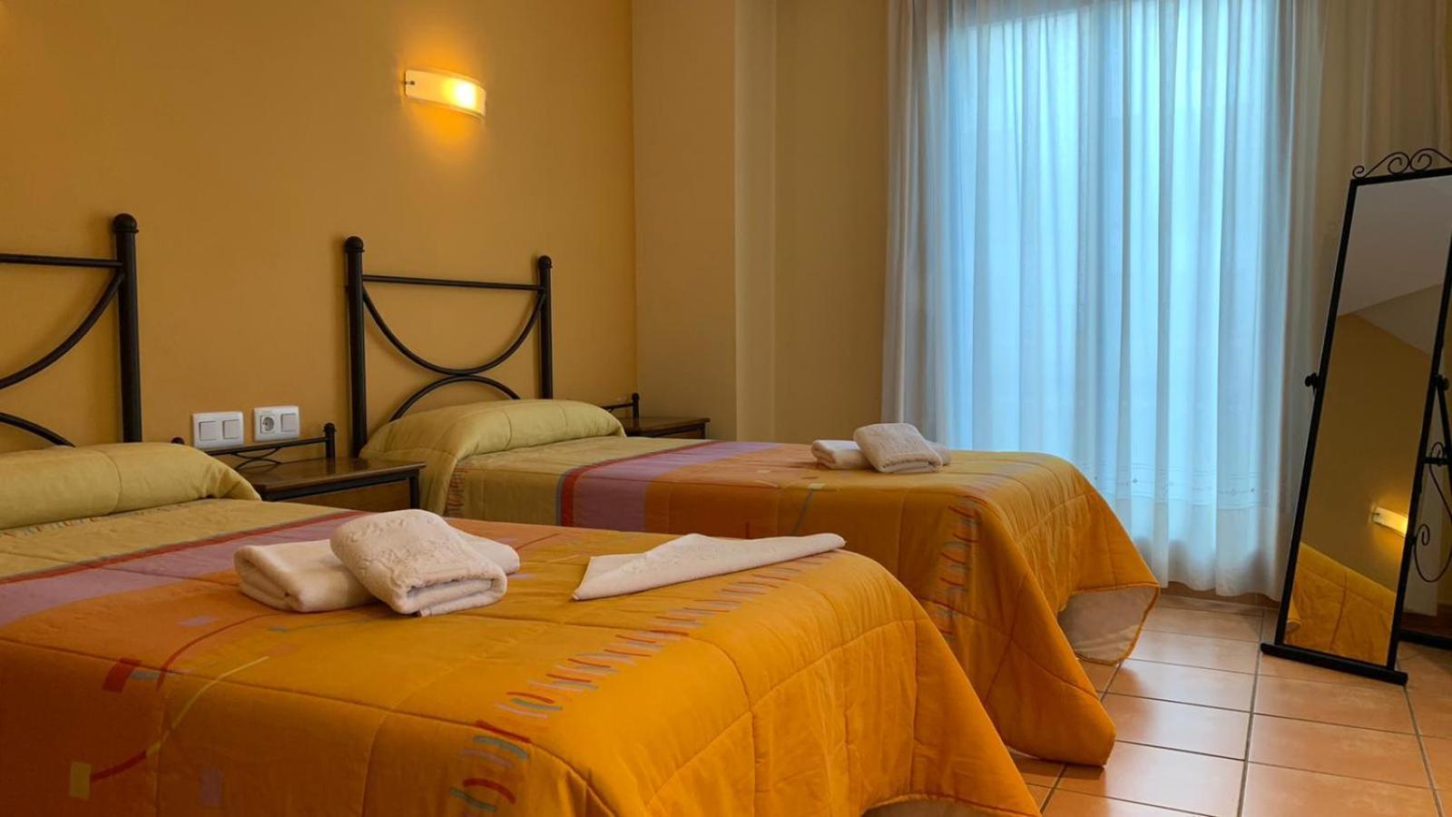 Hostal Portell Portell de Morella ภายนอก รูปภาพ